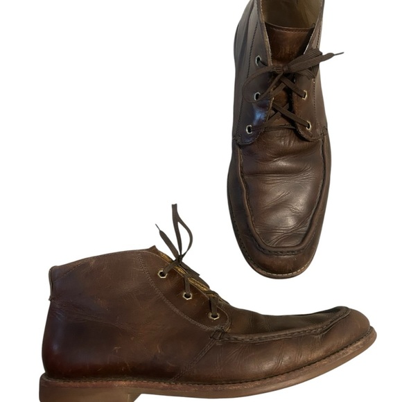 UGGS sz. 11 Mens chukka leather boots in good used condition amazing quality - Picture 10 of 14